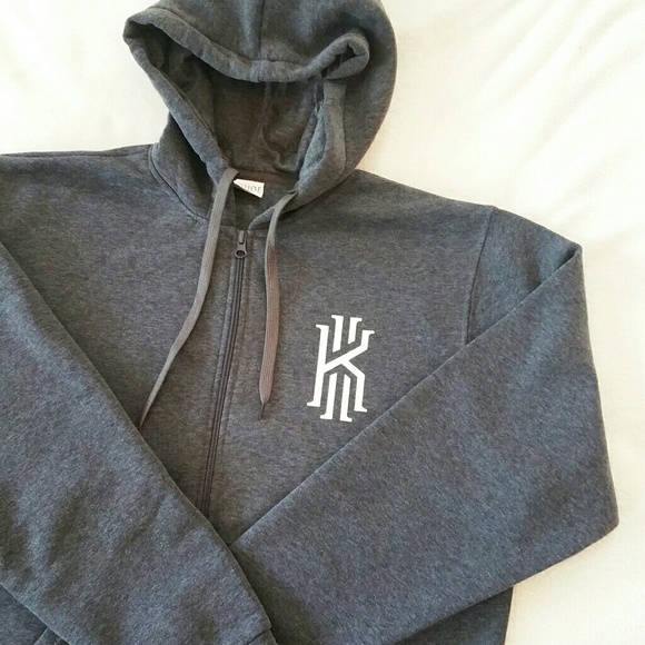 kyrie irving hoodie nike